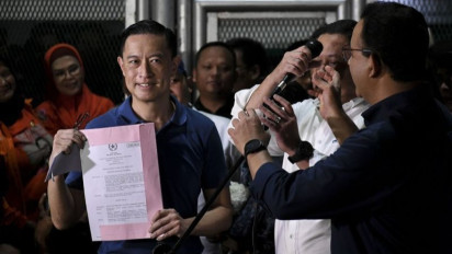 Tom Lembong Dapat Abolisi, Hotman Paris Minta Kejagung Cabut Surat Dakwaan Sembilan Terdakwa Korupsi Impor Gula