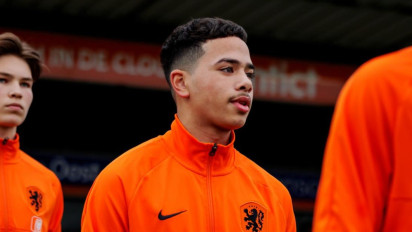 Pemain Berdarah Betawi Rela Tinggalkan Ajax Demi Gabung Como 1907, Timnas Indonesia Punya Amunisi Baru?