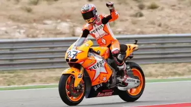 Casey Stoner dengan Motor Repsol Honda