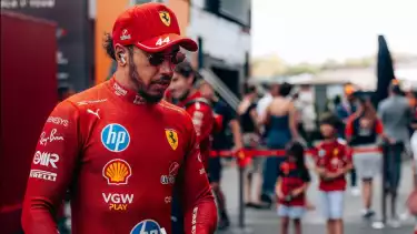 Pembalap Ferrari, Lewis Hamilton