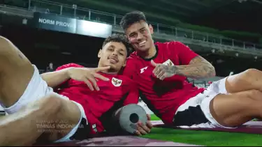 Dean James dan Mees Hilgers