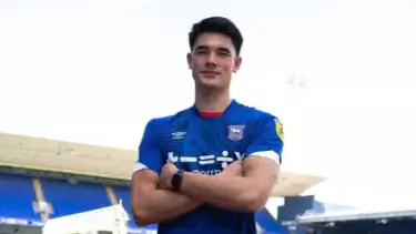 Elkan Baggott resmi masuk skuad Ipswich Town