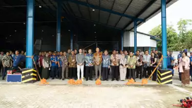Dalam upaya mendorong industrialisasi daerah dan memperkuat sinergi dengan masyarakat lokal, PT Indosan Berkat Bersama resmi membuka pabrik di Kartasura, Jawa Tengah.