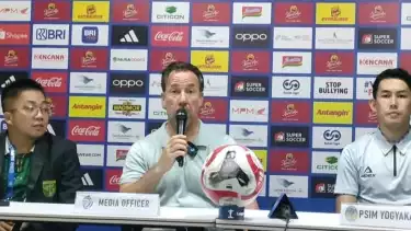 Pelatih PSIM Yogyakarta, Jean-Paul van Gastel