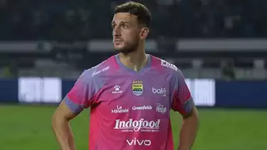 Kiper Persib Bandung, Adam Przybek