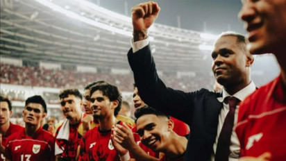 Resmi! Patrick Kluivert akan Tantang Eks Pelatih Timnas Indonesia dan Persib Bandung di Stadion GBK