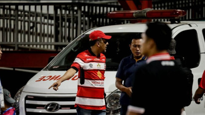 Kronologi Kericuhan di Laga Perdana Super League: 10 Bus Suporter Persis Solo Hingga Pelemparan Botol Memakan Korban