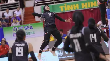 Megawati Hangestri saat beraksi bersama Timnas Voli Putri Indonesia.