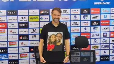 Mauricio Souza dalam konferensi pers Persija Jakarta