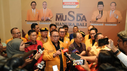 Dari Bali, Oso Perintahkan Kader Hanura Perjuangkan Pembangunan di Pelosok Desa