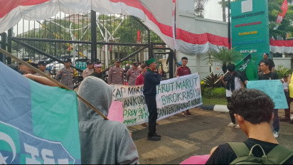 Mahasiswa Minta Korupsi Di Banten Diberantas