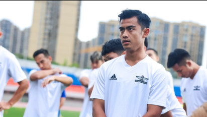 Misi Susul Shayne Pattynama di ACL Elite, Pratama Arhan Hiasi Bangku Cadangan Bangkok United