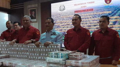 Kejati Aceh Tahan Tiga Tersangka Korupsi Peremajaan Sawit Rakyat Rp38,4 Miliar