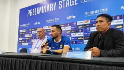 Ruang Ganti Bak 'Terbakar', Klok Sebut Pemain Persib Kecewa dan Marah meski Menang Atas Manila Digger di Playoff ACL 2 karena Alasan Ini