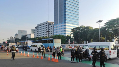 Jelang Sidang Tahunan, Lalu Lintas Depan Gedung DPR/MPR Ramai Lancar