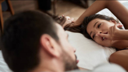 Memangnya Boleh Suami 'Onani' Saat Istri Sedang Haid? Ternyata Paksu Bisa Tetap Happy Kalau Bunda Lakukan ini Kata Ulama