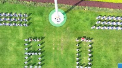 HUT ke-80 RI: Momen Paskibraka Bentuk Formasi Angka 80 saat Pengibaran Bendera di Istana Merdeka