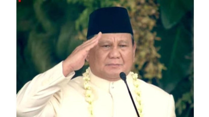 Presiden Prabowo Jadi Inspektur Upacara Penurunan Bendera Merah Putih HUT Ke-80 RI