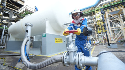 Bahan Bakar Pesawat dari Minyak Jelantah, Dirut Pertamina: Ini Bukan Hanya Inovasi Teknologi