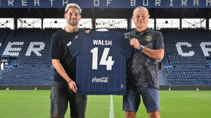 Gunakan Nomor 14, Sandy Walsh Resmi Diperkenalkan Buriram United