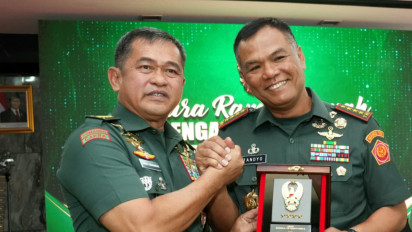 Wakil Panglima TNI Ikuti Tradisi Pengantar Tugas di Mabesad