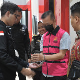 Komisaris PT DJA Jadi Tersangka Korupsi Rp27,5 Miliar, Ditahan Kejari Tanjung Perak