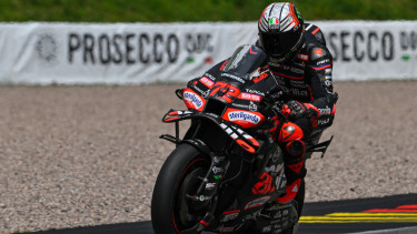 Selalu Ganggu Dominasi Marc Marquez di MotoGP 2025, Pengamat Yakin Marco Bezzecchi Bisa Menang di Balaton Park