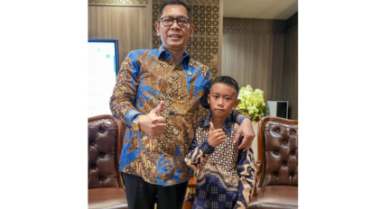 Wakil Ketua DPR RI Adies Kadir Pastikan Dukung Penuh Pendidikan Raihan Bocah Pemanjat Tiang Bendera di Lampung