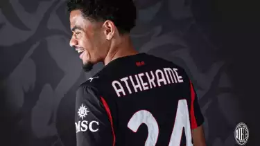 Pemain Baru AC Milan, Zachary Athekame yang Didatangkan di Bursa Transfer