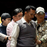 Dijemput Paksa KPK, Bos Tambang Kaltim Rudy Ong Chandra Tiarap saat Masuk Ruang Riksa