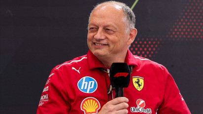 Masih Kesulitan Kuasai Mobil Ferrari, Fred Vasseur Baru Sadar Kalau Lewis Hamilton Tak Sebagus Carlos Sainz