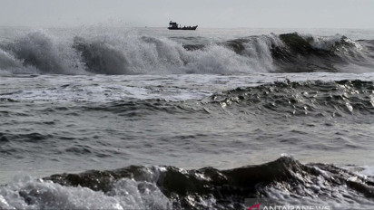 Alarm Bahaya, BMKG Prediksi Gelombang Air Laut Setinggi 4 Meter Melanda Wilayah Ini Hingga 27 Agustus 2025