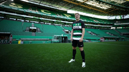 Bursa Transfer AC Milan: Fabrizio Romano Pastikan Rossoneri Boyong Conrad Harder dan Victor Boniface Sekaligus ke San Siro Musim Panas Ini