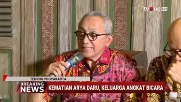Pihak kuasa hukum keluarga Arya Daru, Dwi Librianto dalam konferesi pers yang digelar di Yogyakarta, Sabtu (23/8/2025).