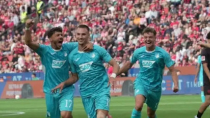 Baru Laga Perdana, Erik ten Hag Langsung Dapat Pukulan Telak di Bundesliga