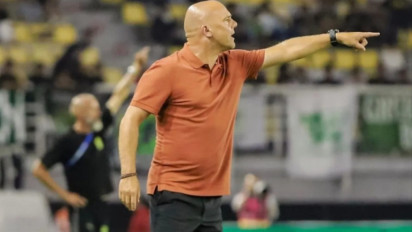 Dibantai Persebaya 2-5, Pelatih Bali United Jan Jansen: Kami Terlalu Banyak Salah!