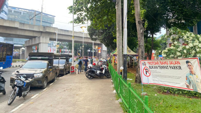 Fenomena Parkir Liar di M Bloc Space: Banyak Aparat Berjaga, Tapi Semua Pilih Tutup Mata