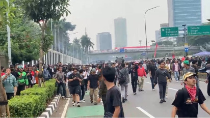 Imbas Demonstrasi di Depan Gedung DPR, Ini Rute Layanan Transjakarta yang Dialihkan