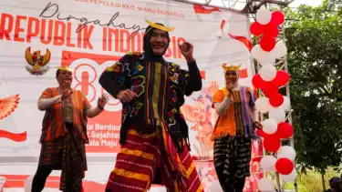 Semarak HUT ke-80, Ratusan Warga Wisma Permai Jatisari Sidoarjo Meriahkan Acara