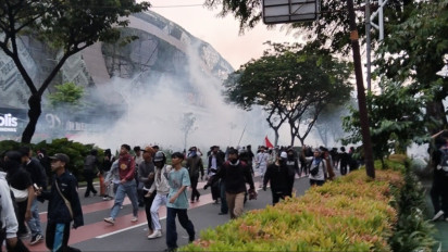 Demo di Gedung DPR Ricuh, Polisi Amankan Sejumlah Pelajar Hingga Kelompok Anarko