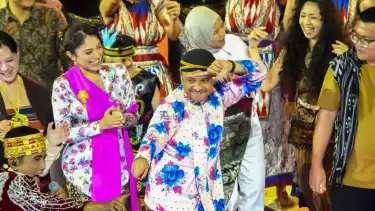 Wamenbud, Giring Ganesha menari di Pagelaran Sabang Merauke