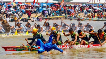 Dispar Riau: 1,6 Juta Wisatawan Saksikan Festival Pacu Jalur