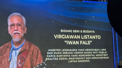 Iwan Fals Raih Penghargaan Achmad Bakrie ke-21 Tahun 2025 Bidang Seni dan Budaya
