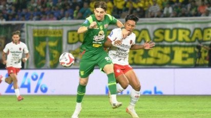 Super League: Pelatih Persebaya Surabaya Buka Peluang Permanenkan Posisi Dejan Tumbas di Bek Kiri