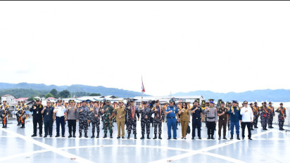 KRI Semarang 594 Disambut Meriah di Bitung, Bawa 105 Taruna AAL dalam Misi Kartika Jala Krida 2025