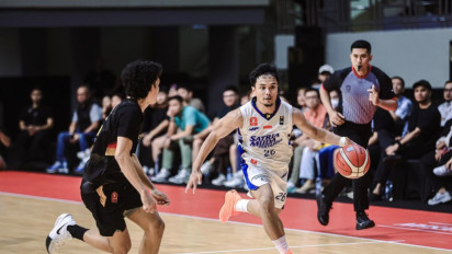 Yudha Saputera Telat Panas, Satria Muda Bandung Comeback dari Dewa United di Final IBL All Indonesian 2025