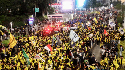 Kondisi Terkini Jakarta! Titik Demo di DPR, Brimob Kwitang, dan Polda Metro Jaya Masih Membara