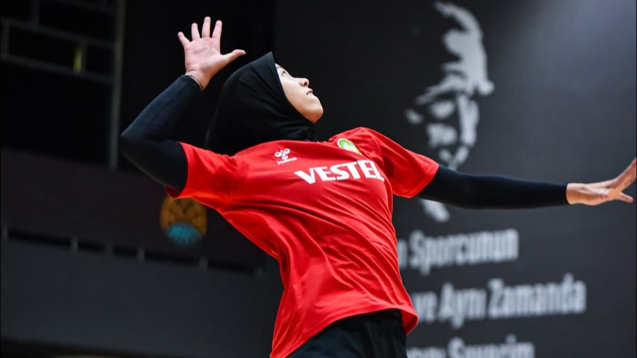 Sedang Berlangsung, Link Live Streaming Gratis Manisa BBSK vs Altinordu, Saksikan Debut Megawati Hangestri di Turki
            - galeri foto