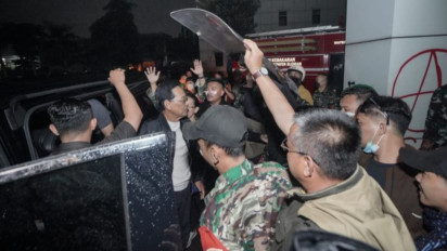 Aksi Massa Memanas, Sultan HB X Datangi Polda DIY