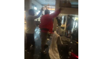 Kediaman Anggota DPR Ahmad Sahroni di Tanjung Priok Digeruduk Massa, Isi Rumah Hancur Berantakan